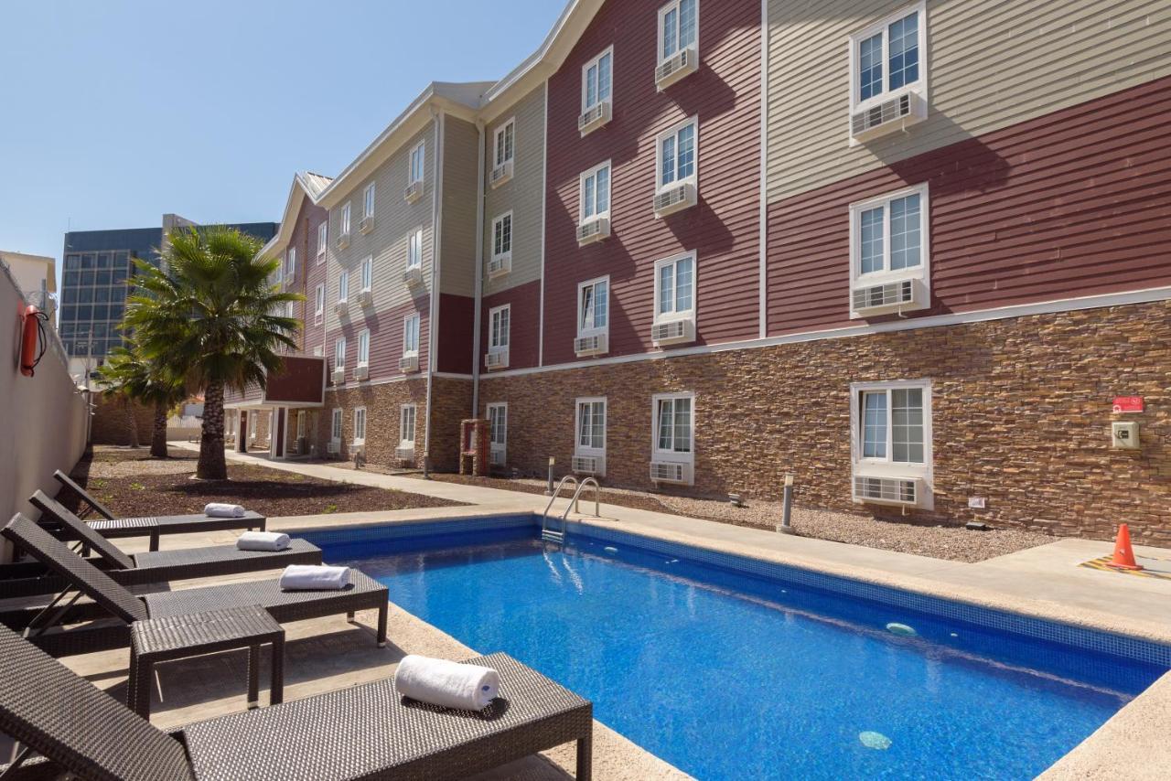 Extended Suites Coatzacoalcos Forum Bagian luar foto