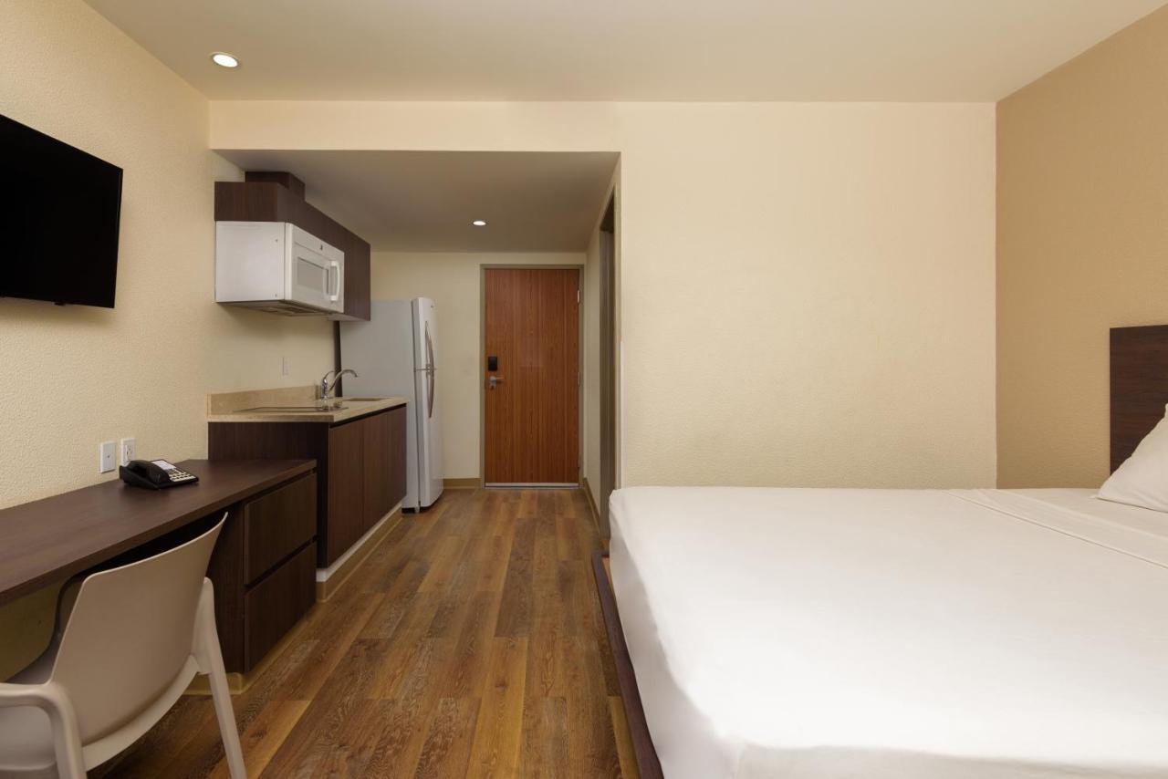 Extended Suites Coatzacoalcos Forum Bagian luar foto