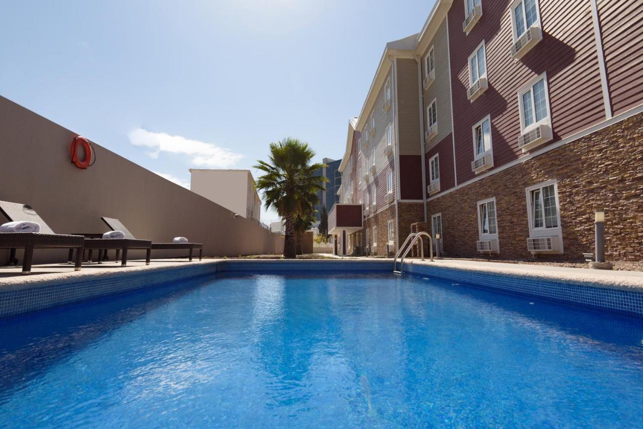 Extended Suites Coatzacoalcos Forum Bagian luar foto